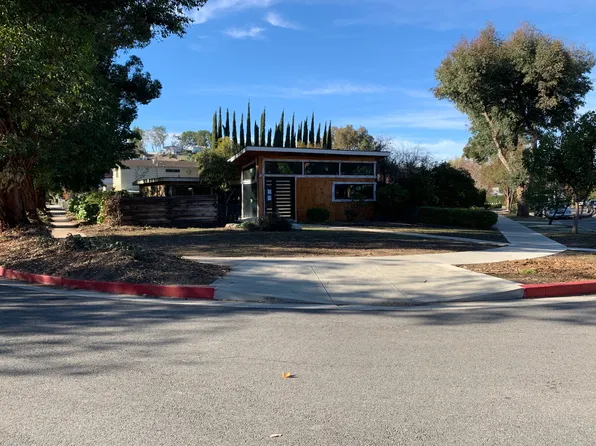 5155 Alhama Dr, Woodland Hills, CA 91364