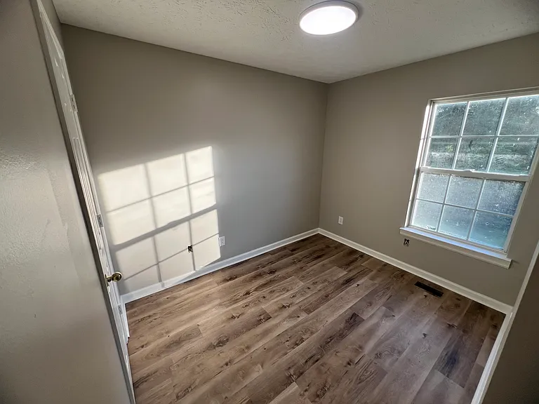 1427 Old Charlotte Rd #1 — Photo 3