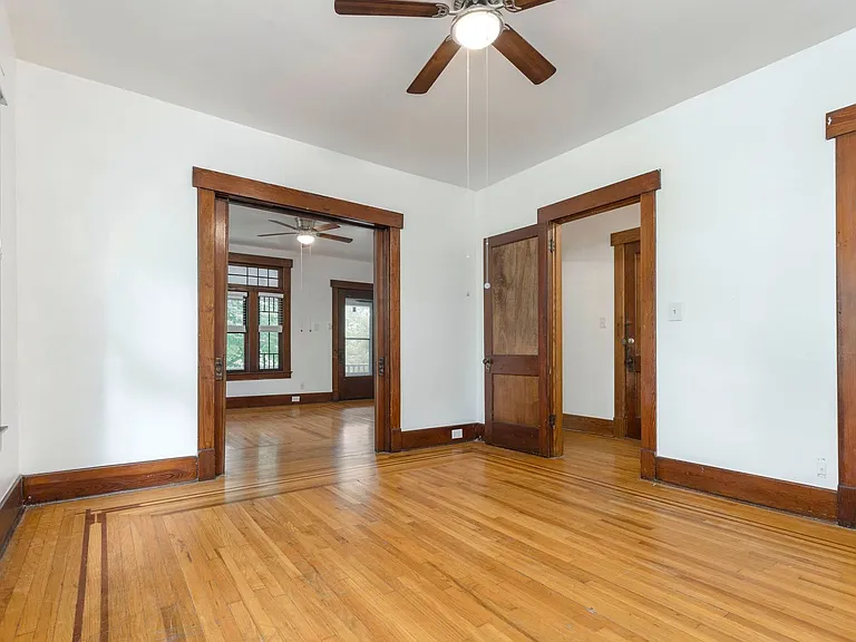 145 N Keats Ave — Photo 14