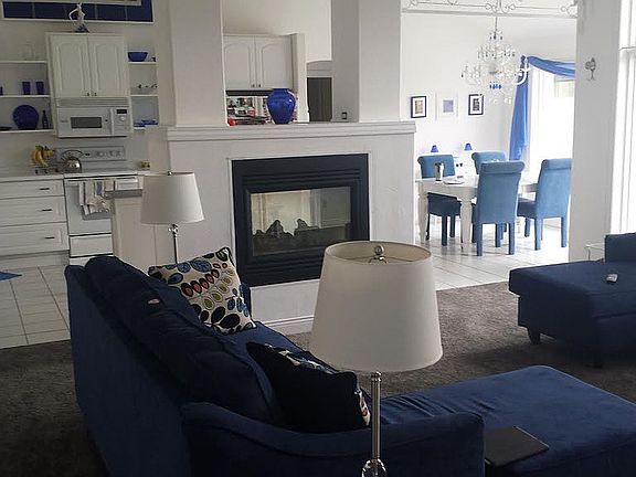 Great room/kitchen/dining