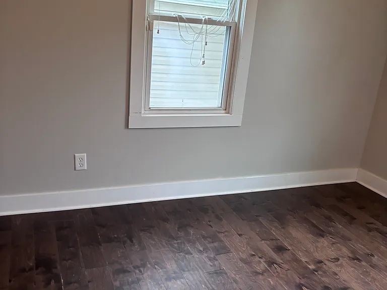 205 E Farmer St — Photo 6