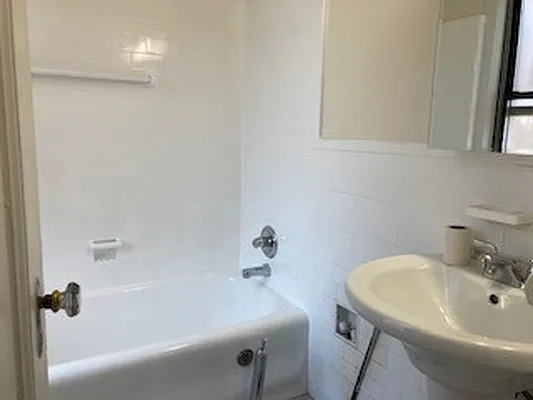 Rented by Corcoran | media 21