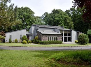 2 Dantes Way, Holmdel, NJ 07733