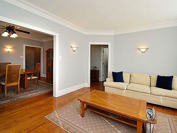 5th image of 5241 N Hoyne Ave APT 1S
