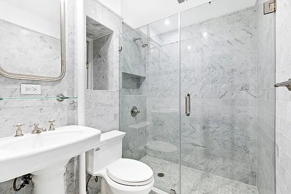 Sold by Compass | media 7