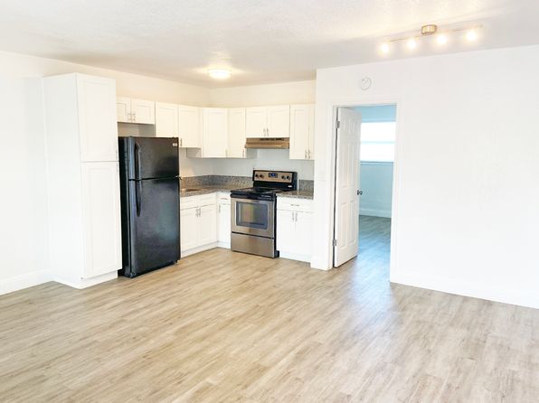 240 SW 8th St #11