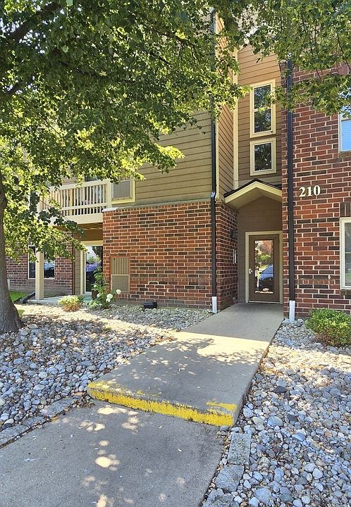 1st image of 210 Glengarry Dr APT 109