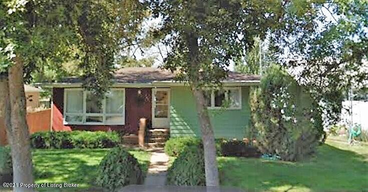 2nd image of 304 Dakota Ave