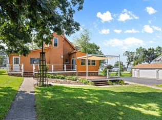 25252 W Buena Ave, Lake Villa, IL 60046