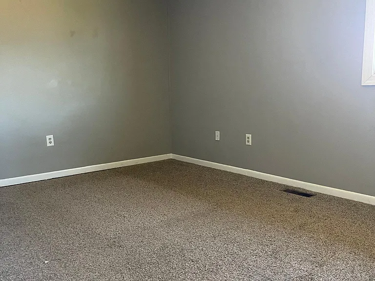 230 Oakcrest Cir #230 — Photo 6
