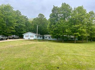 E9804 Gates Rd, Munising, MI 49862