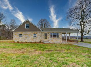 911 Webster Rd, Glade Hill, VA 24092