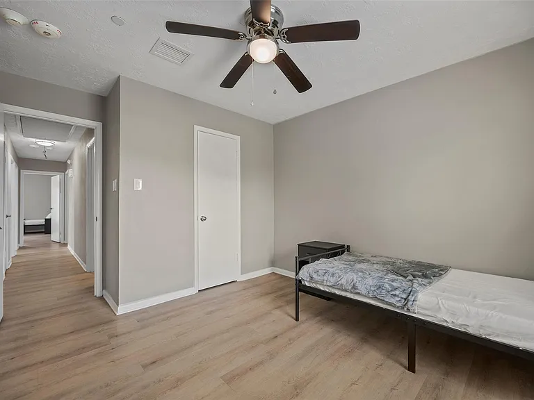 22114 Merrymount Dr — Photo 19