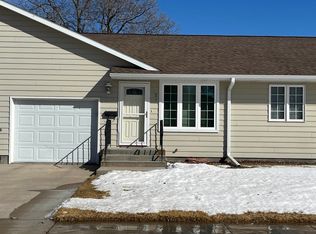 138 S Colorado Ave, Minden, NE 68959