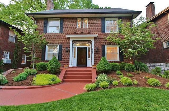 1st image of 7261 Northmoor Dr