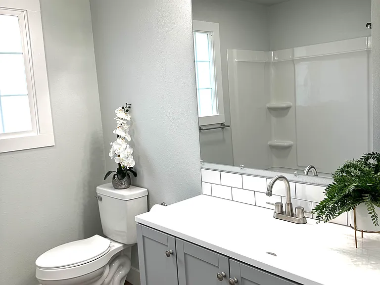 807 W Park St — Photo 2
