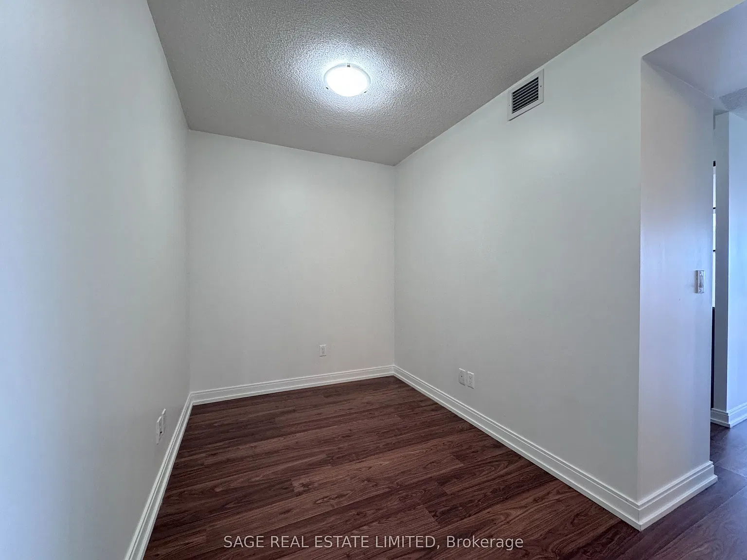 3 bed, $2,600 — Photo 4