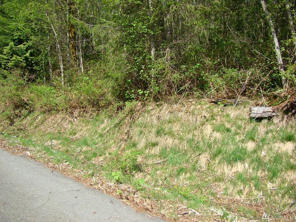 2nd image of 35403 Patriot Ln