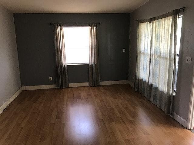 1st image of 5450 6th Ave N