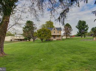 1303 Hilltop Rd, Chester Springs, PA 19425