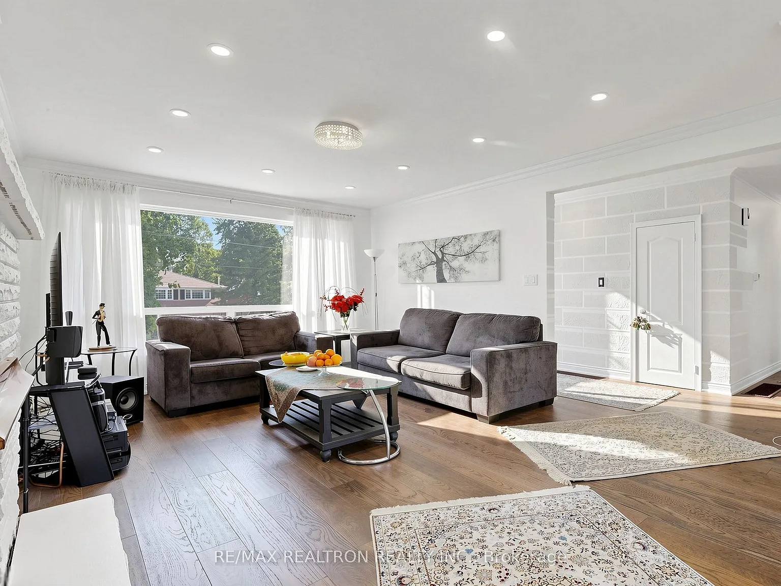 3 bed, $3,500 — Photo 3
