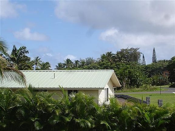 1b/1b 2005 Home $290,000