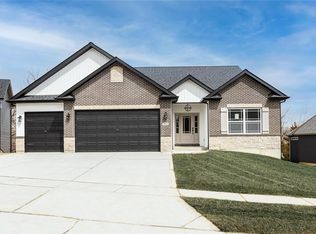 111 Peine Valley Ct, Wentzville, MO 63385