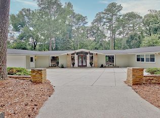 626 Golf View Dr, Peachtree City, GA 30269