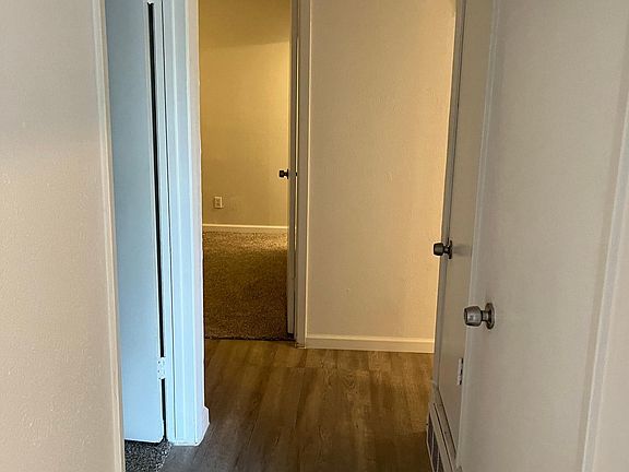 3rd image of 337 Clary Dr