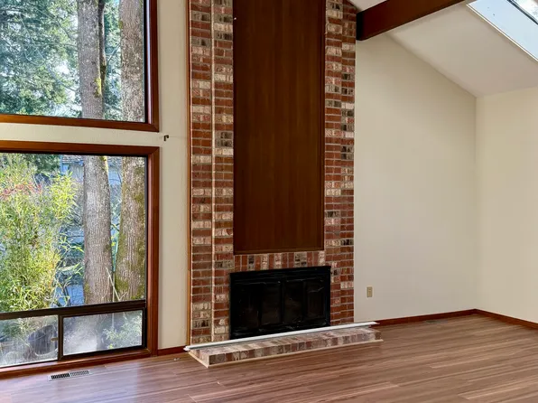 4626 144th Pl SE, Bellevue, WA 98006