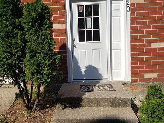 3rd image of 20 Giordan Ct