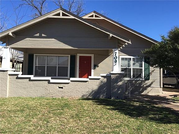 3rd image of 709 Peach St