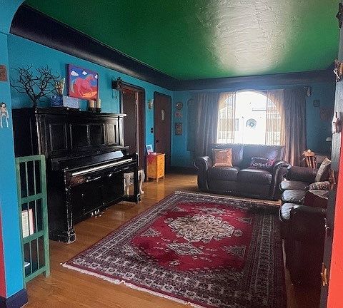 4th image of 2315 Napa St