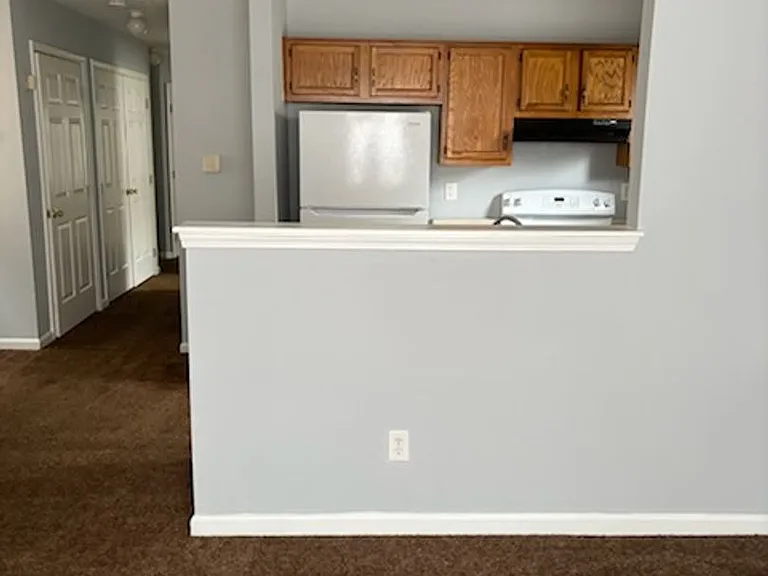 2512 Cedar St — Photo 9