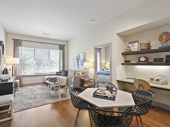 3rd image of 601 N Grant St #251