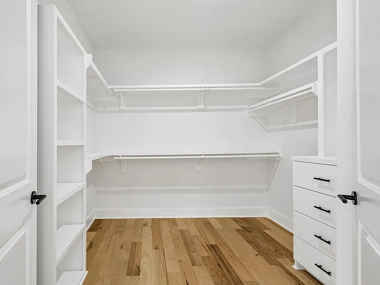 424 Sikes St — Photo 8