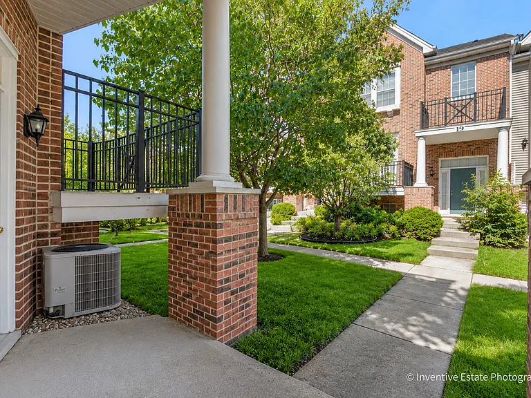 22 Emma Ct — Photo 5