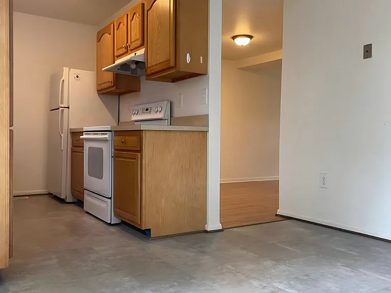 8514 Fortune Pl — Photo 10