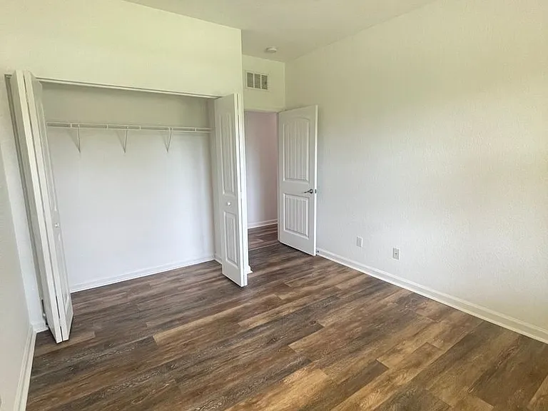 480 NW Windflower Ter — Photo 20