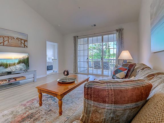 4th image of 5801 Oyster Catcher Dr. #732