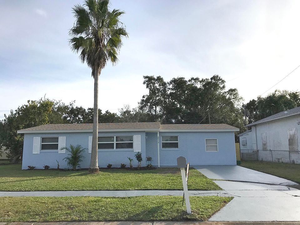 1st image of 2513 Marlowe Pl