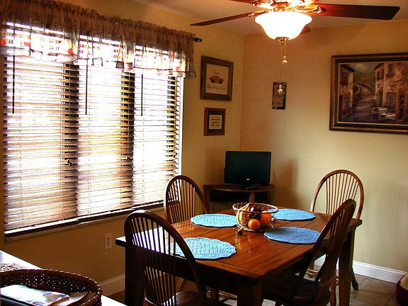 Eat In Kitchen