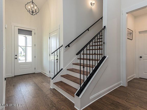 4th image of 7620 Crosswinds Blvd