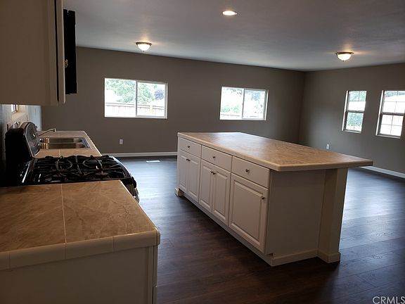 4th image of 17141 Alameda Dr
