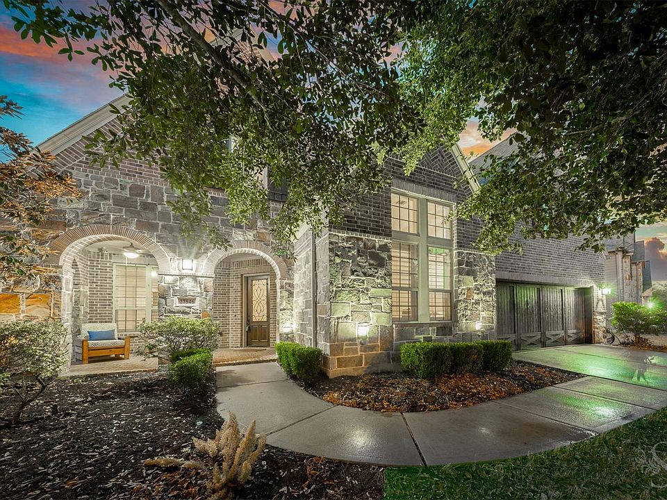 1st image of 27546 Kingsland Place Ln
