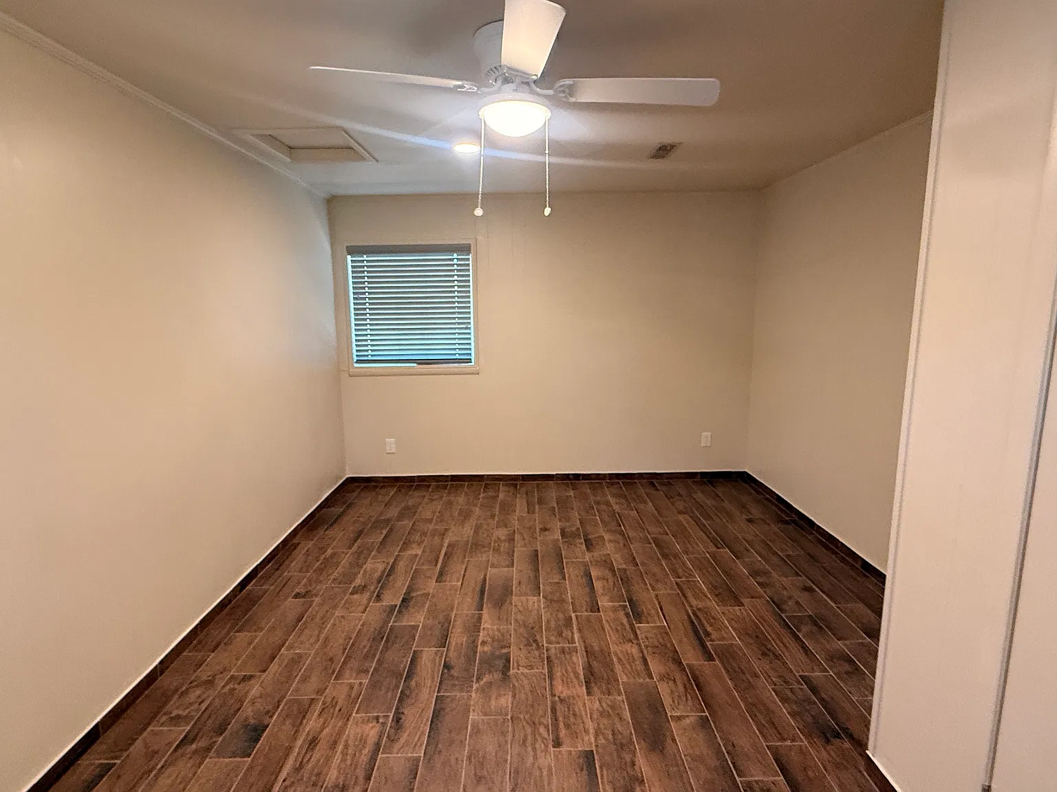 4 bed, 1260 sqft, $1,500 — Photo 3