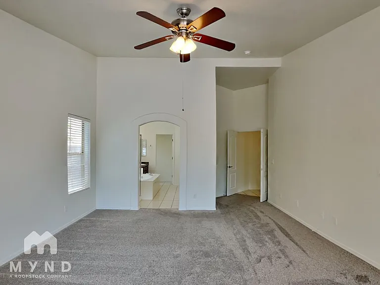 137 S Nightfall Ave — Photo 17