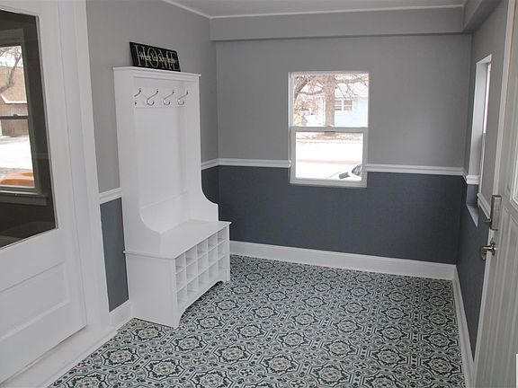 3rd image of 218 W 30th St