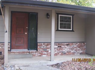 5722 Live Oak Ln, Redding, CA 96001