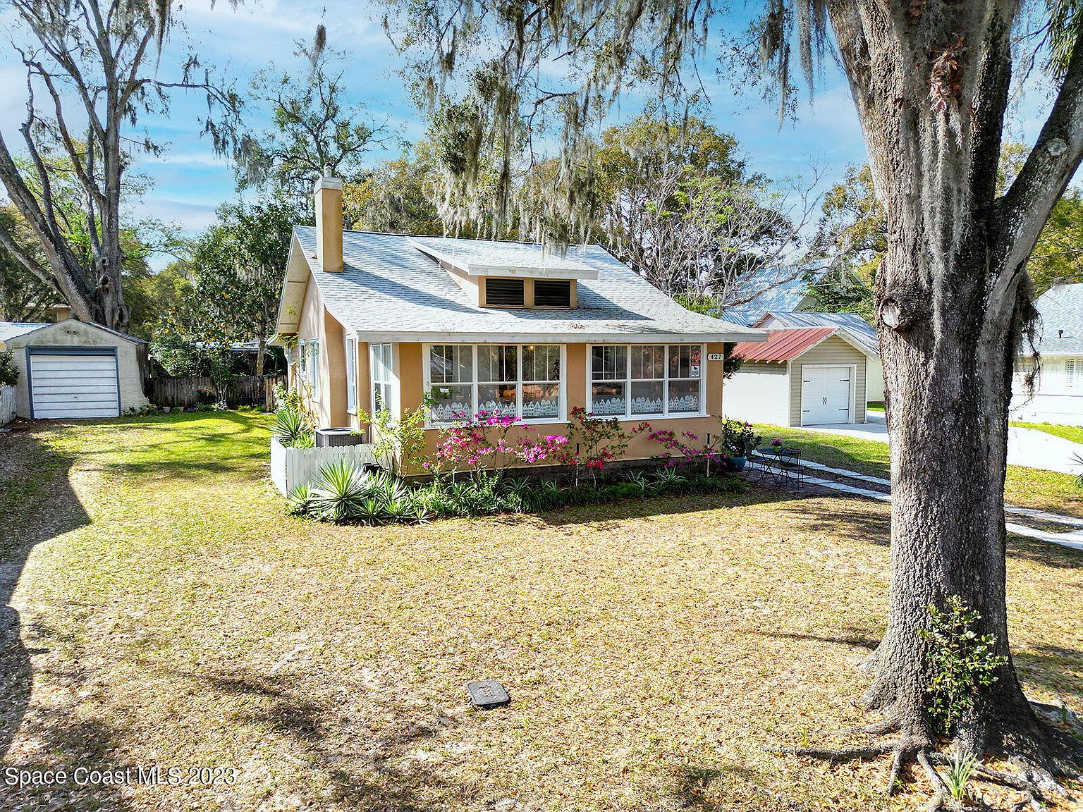 427 N Simpson St, Mount Dora, FL 32757 Zillow